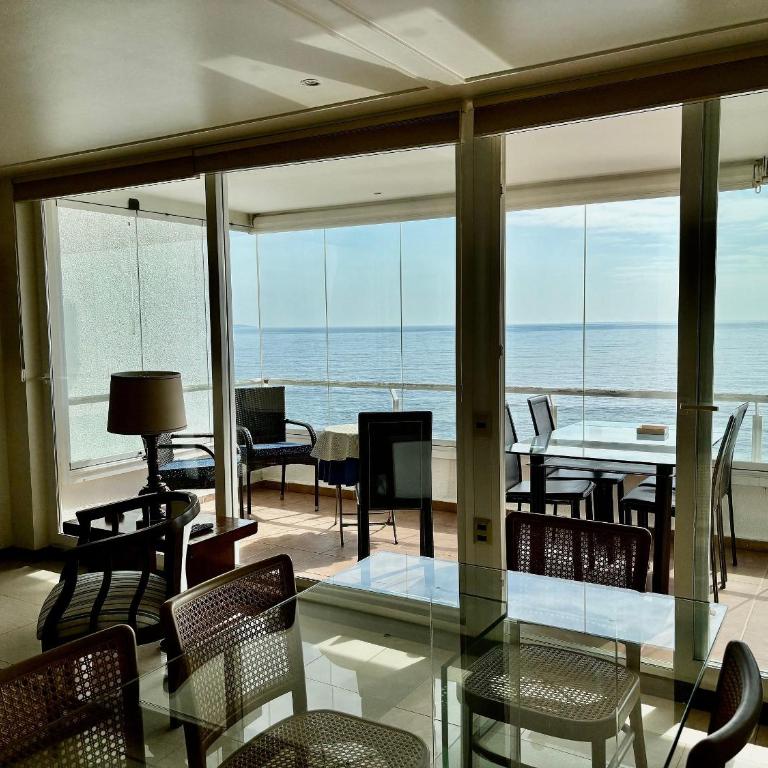 Spacious apartment with panoramic sea view - Apartment - 5