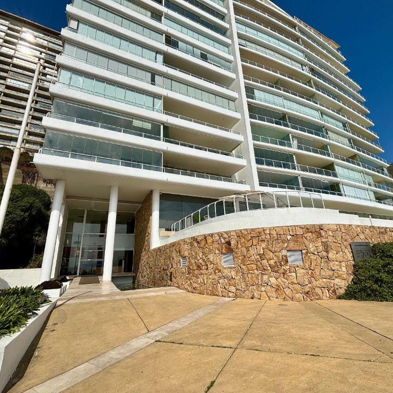 Spacious apartment with panoramic sea view - Apartment - 8