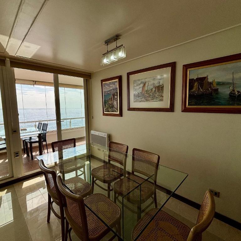 Spacious apartment with panoramic sea view - Apartment - 19