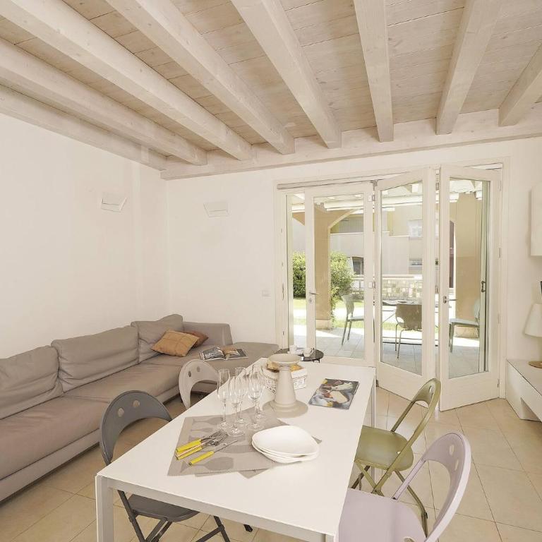 L'oasi del Lago - Two-Bedroom Apartment - 12