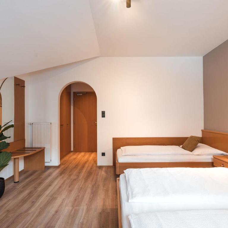MyLiving - Hotel B&B by Majestic Resorts Dolomites - Camera Tripla con Balcone - 2