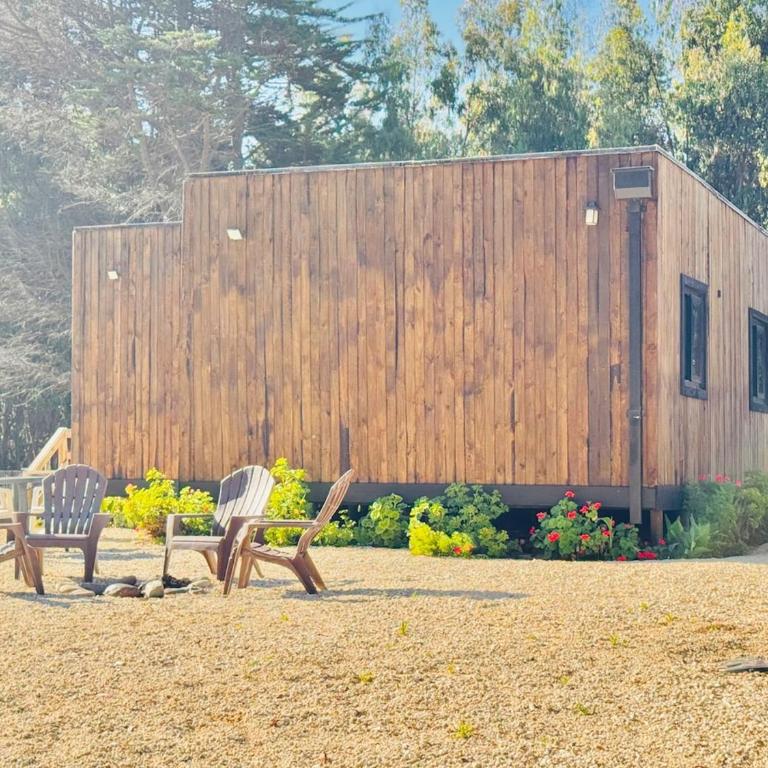 Cabin with Ocean View and Private Access to Rocks - Three-Bedroom House - 13
