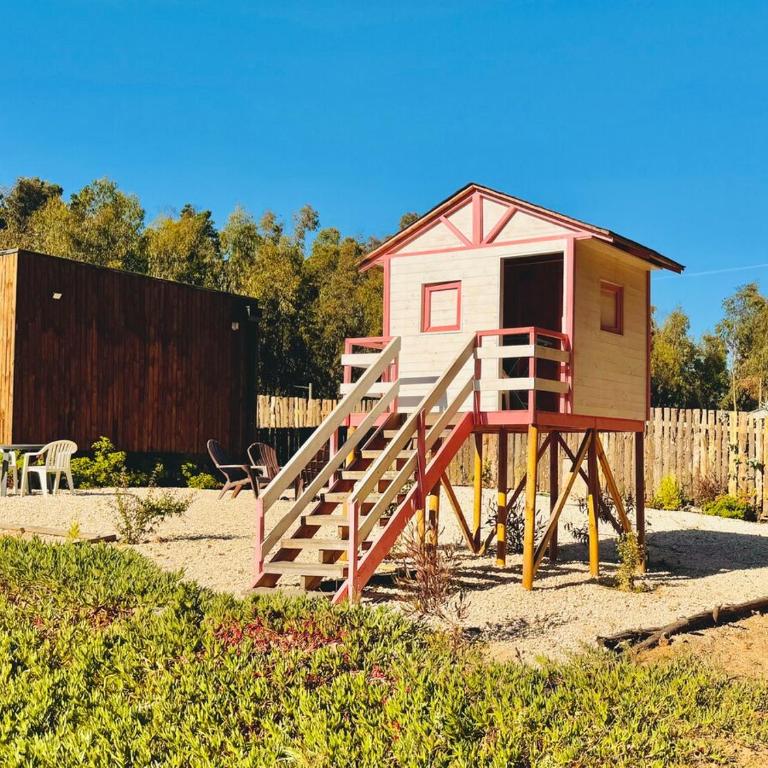 Cabin with Ocean View and Private Access to Rocks - Three-Bedroom House - 40