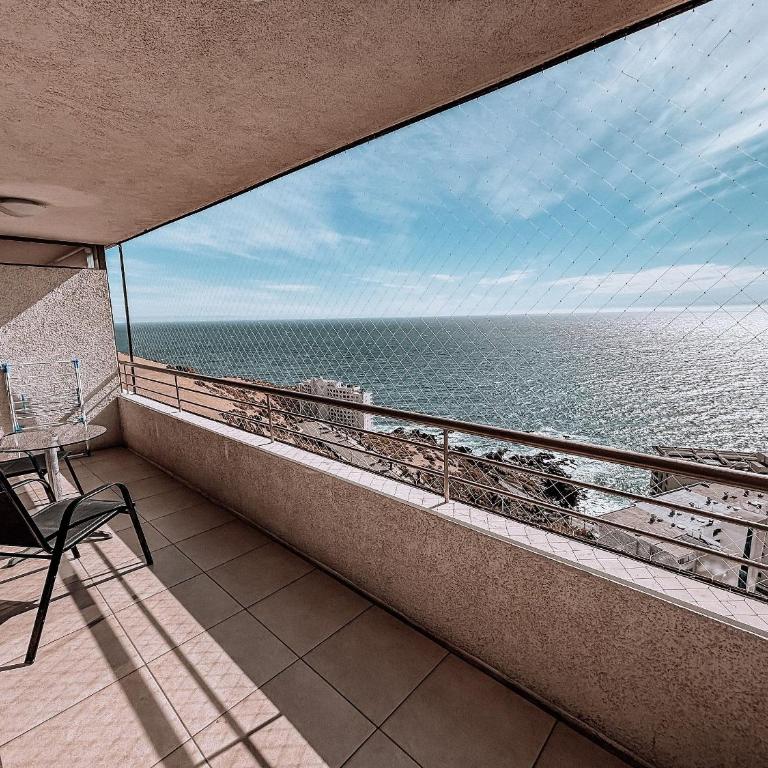 Comfortable apartment with a beautiful sea view - Apartment - 1
