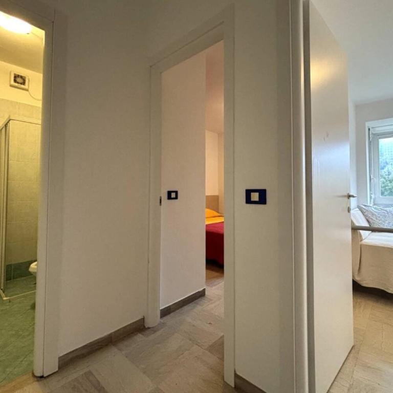 Two-room flat close to the beach and the center - Appartement - 10