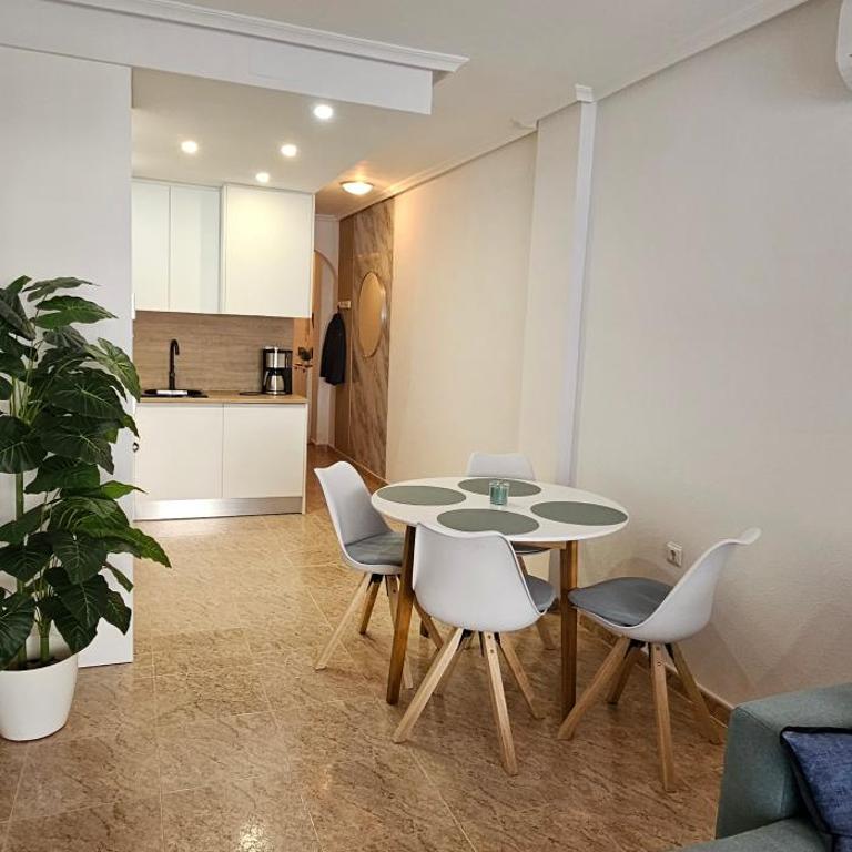 La Perla Apartment in Torrevieja Playa del Cura - Apartamento de 2 dormitorios con balcón - 6