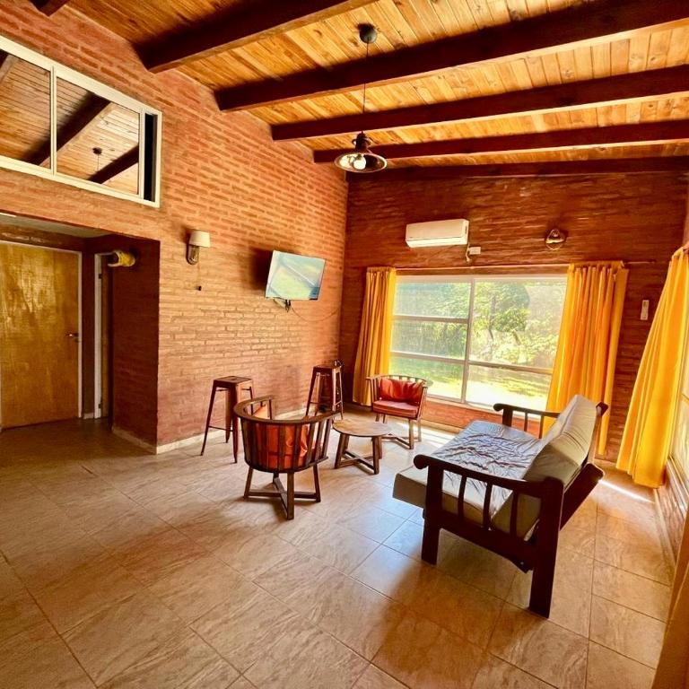 Casaquinta con Pileta en Paso - Three-Bedroom House - 6