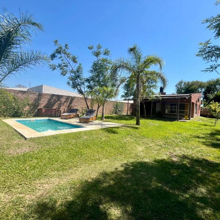 Casaquinta con Pileta en Paso - Three-Bedroom House - 10