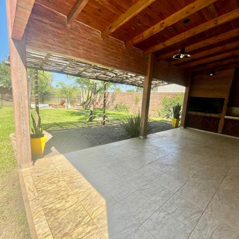 Casaquinta con Pileta en Paso - Three-Bedroom House - 16