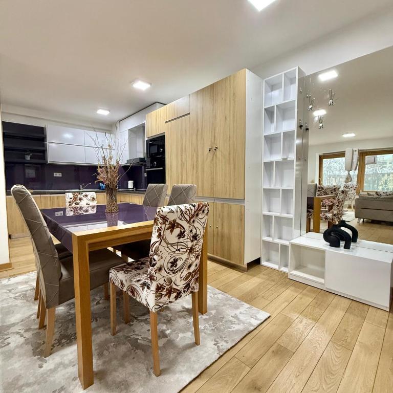 VIP Superior Apartments - Apartman sa 2 Spavaće Sobe i Pogledom na Planinu - 24