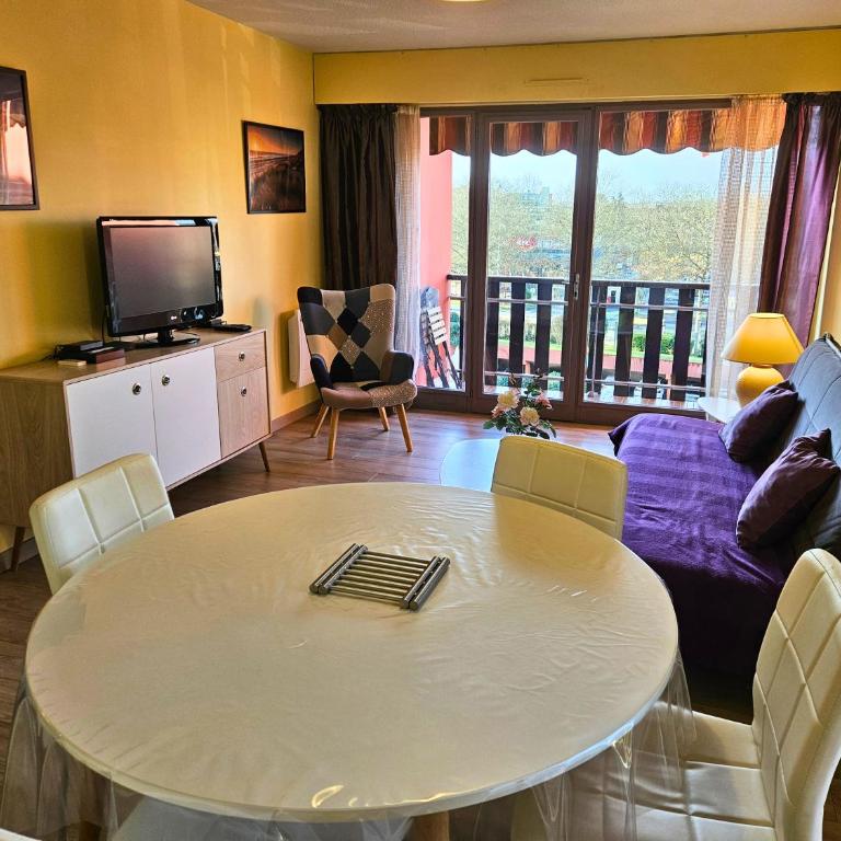 ''Les Arènes'' - WIFI - DRAPS - THERMES - Appartement 1 Chambre - 10