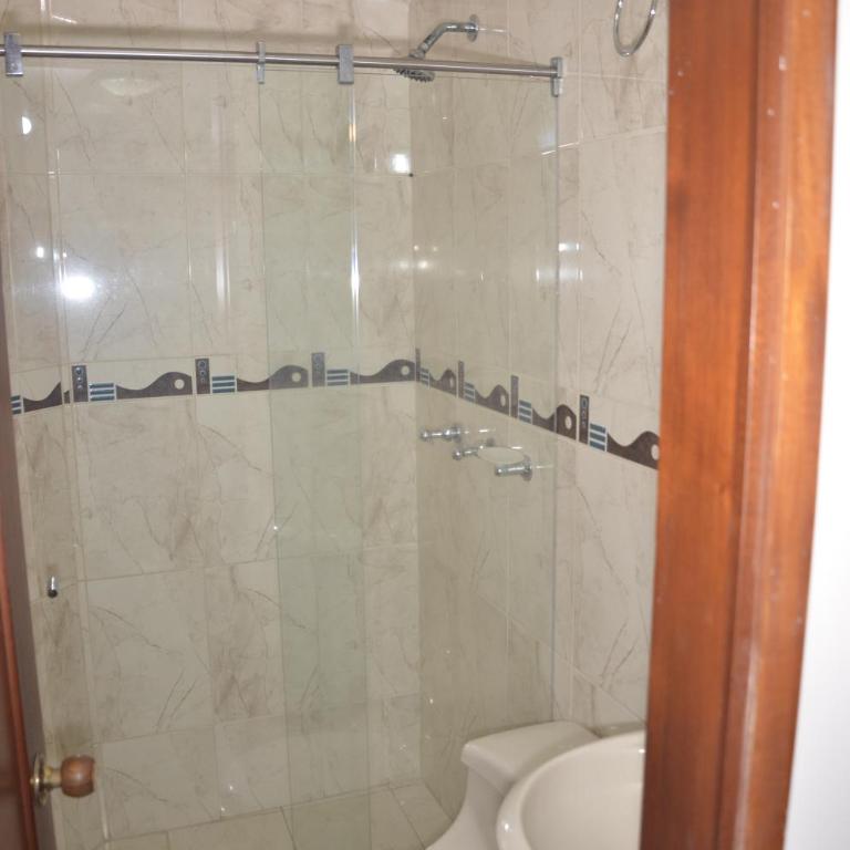 Apto Amoblado 3 Hab Cerca al Atanasio- Promocion Marzo - Three-Bedroom Apartment with Balcony - 10