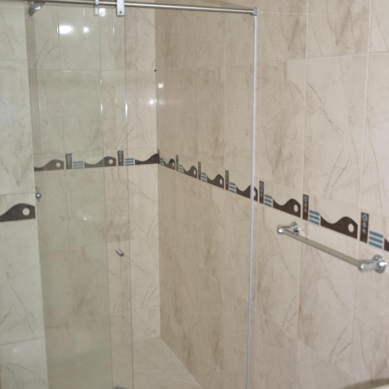 Apto Amoblado 3 Hab Cerca al Atanasio- Promocion Marzo - Three-Bedroom Apartment with Balcony - 29