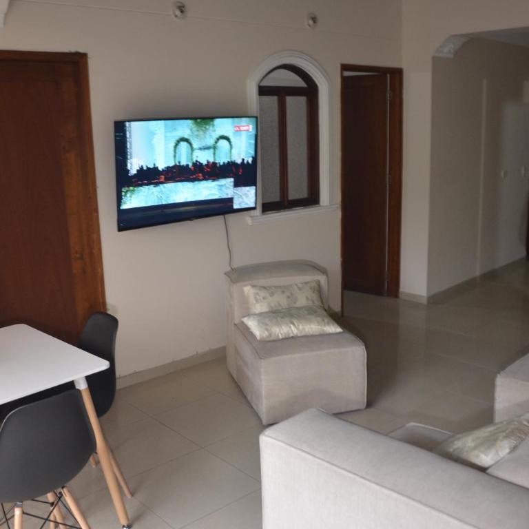 Apto Amoblado 3 Hab Cerca al Atanasio- Promocion Marzo - Three-Bedroom Apartment with Balcony - 32