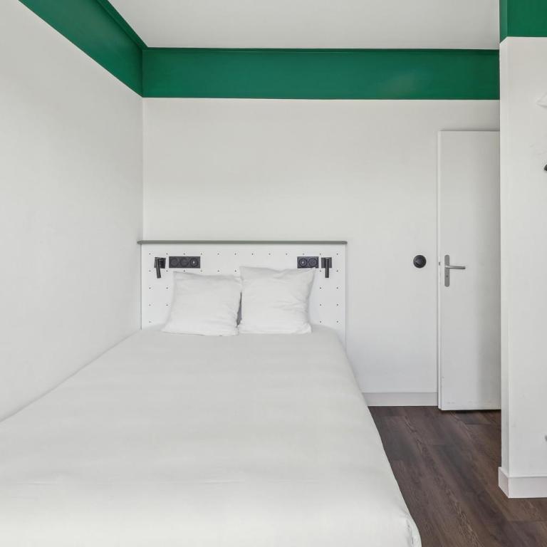 All Suites Appart Hôtel et Hôtel - Paris 13 - Porte d'Italie - Standard Room (Double Bed) - 1
