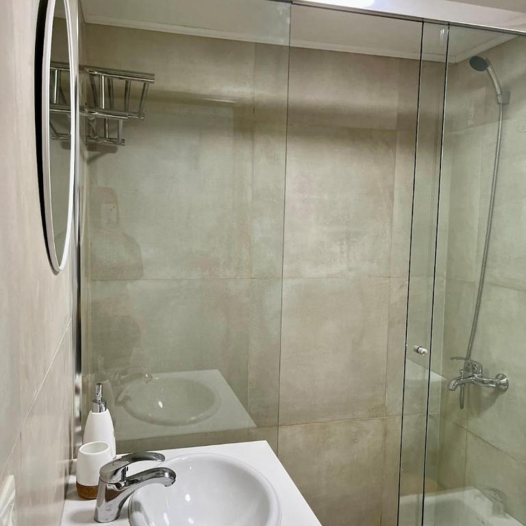 Alquiler Moderno en Bariloche - One-Bedroom Apartment - 3