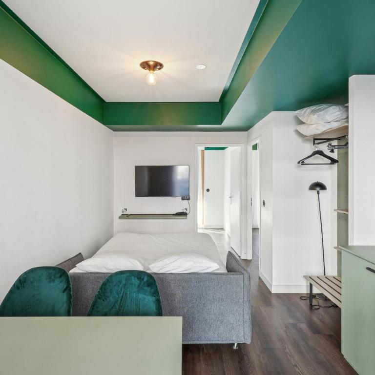 All Suites Appart Hôtel et Hôtel - Paris 13 - Porte d'Italie - Apartment (Two Double Beds and Sofa Bed) - 6