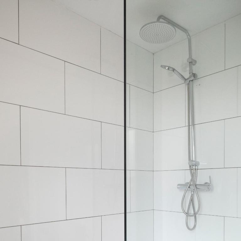 Feelathome Poblenou Beach Apartments - Two-Bedroom Apartment - Bilbao 11 - 3