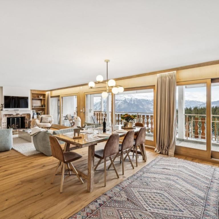 Starlight by Mrs Miggins - Three-Bedroom Apartment - 1
