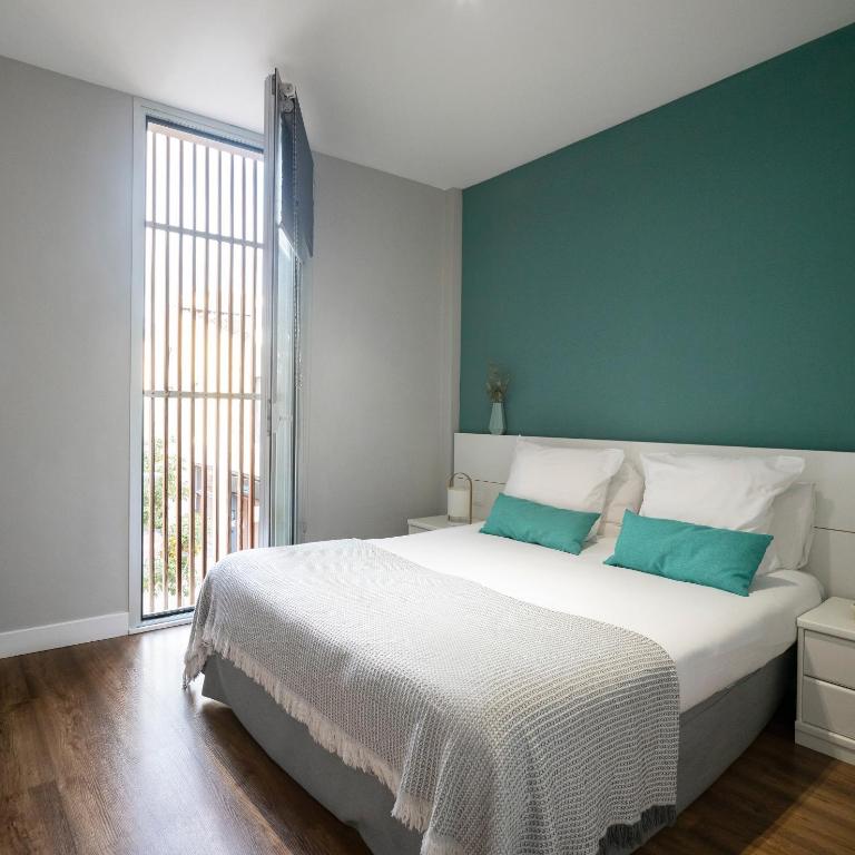 Feelathome Poblenou Beach Apartments - Two-Bedroom Apartment with Terrace - Bilbao 11 - 4