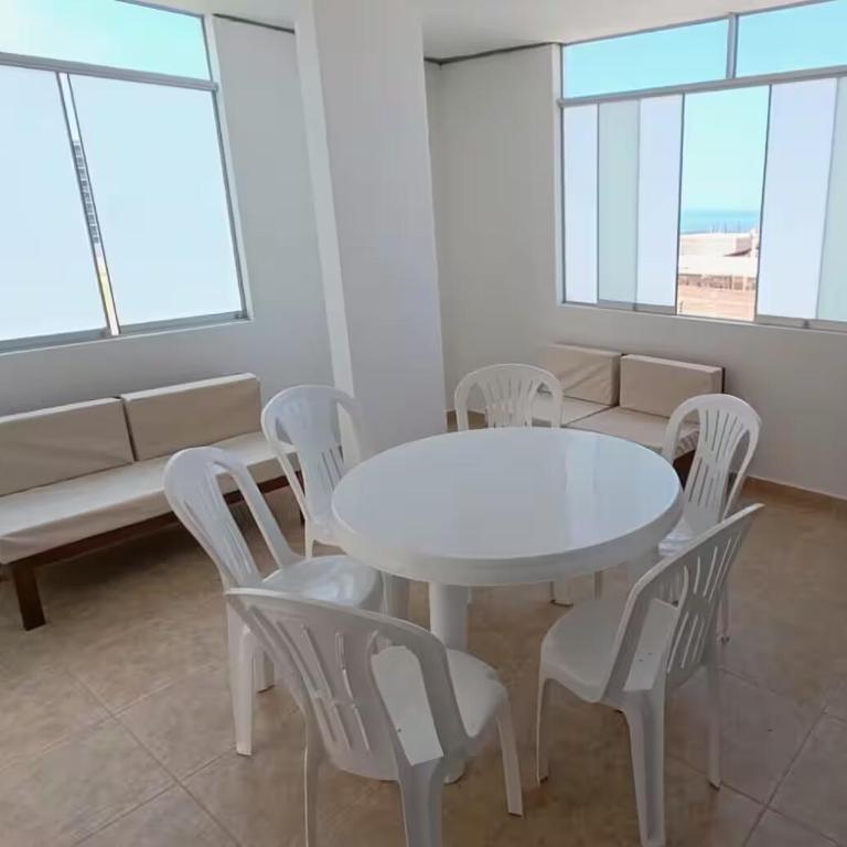 Apartamento 301 cerca a la playa - Two-Bedroom Apartment - 2
