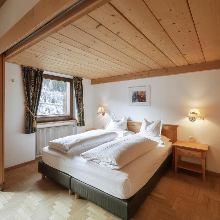 La Tambra - Residence - Central with Restaurant - Suite Familiare con Balcone - 4