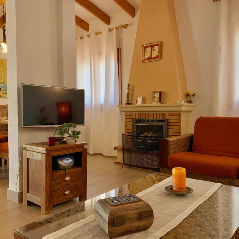 Casa Laura by Sun & Sea Homes - Villa with Private Pool - 15