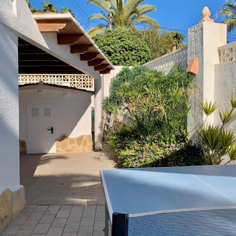 Casa Laura by Sun & Sea Homes - Villa with Private Pool - 5