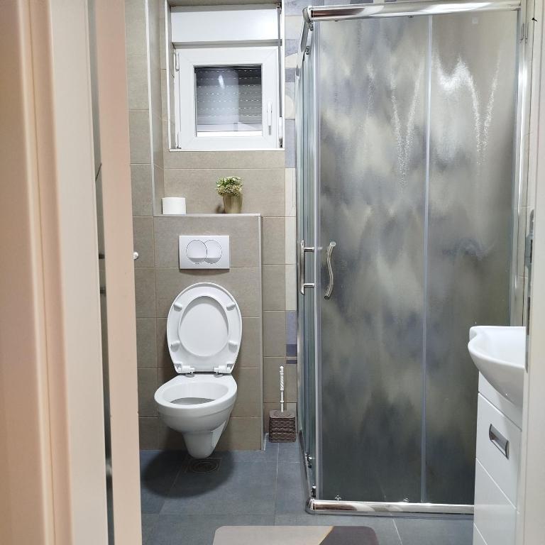 Cera luxe apartment 2 - One-Bedroom Apartment - 16