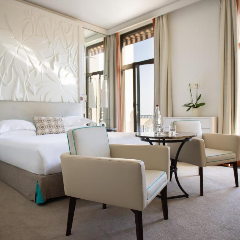 Hotel Royal-Riviera - Deluxe Sea And Garden View Room With Balcony - 1