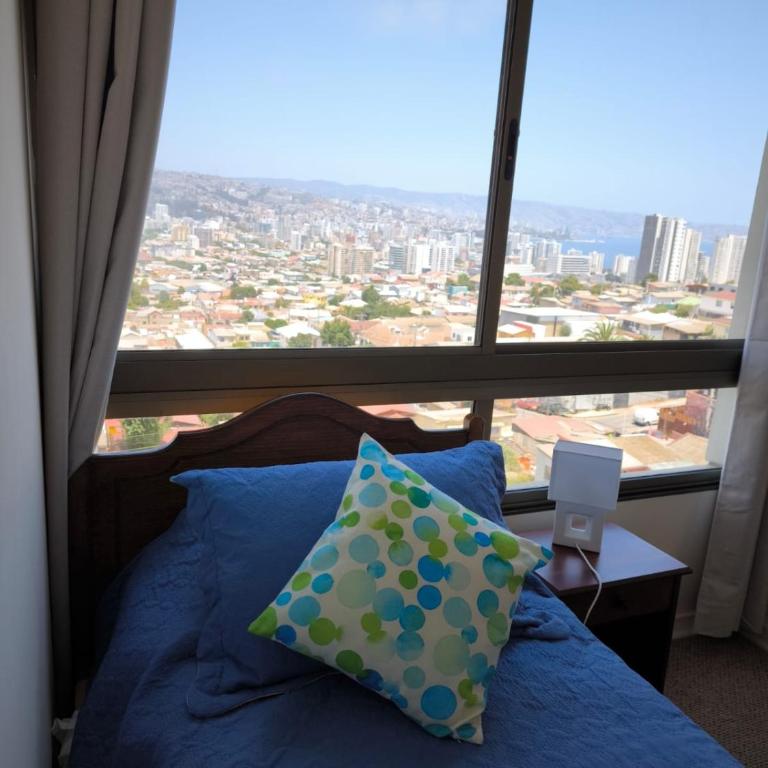 Depto en viña del Mar Wifi, estacionamiento, cerca mall arauco, playa - Three-Bedroom Apartment - 17