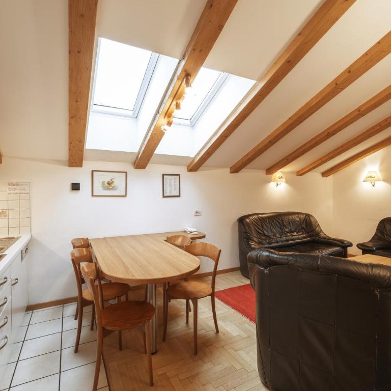 La Tambra - Residence - Central with Restaurant - Suite Familiare - 19