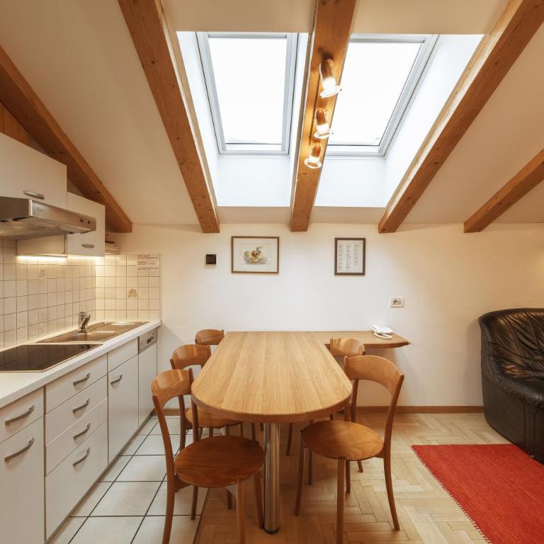 La Tambra - Residence - Central with Restaurant - Suite Familiare - 21
