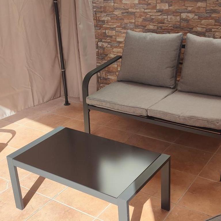 Casa acogedora, luminosa y con amplia terraza - Three-Bedroom Apartment - 18