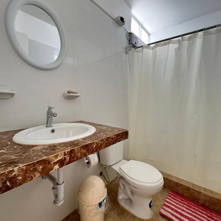 Apartamento 302 cerca a la playa - Two-Bedroom Apartment - 10