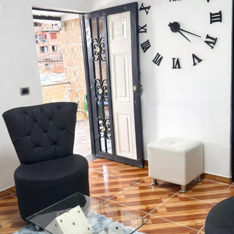 House with Terrace San Javier Comuna 13 - Three-Bedroom House - 4