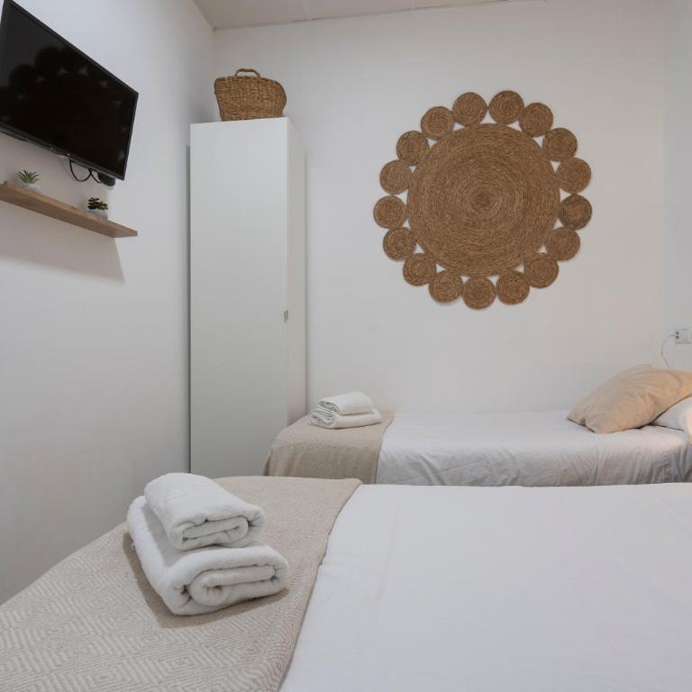 Castillo Santa Barbara - Three-Bedroom Superior Apartment - 25