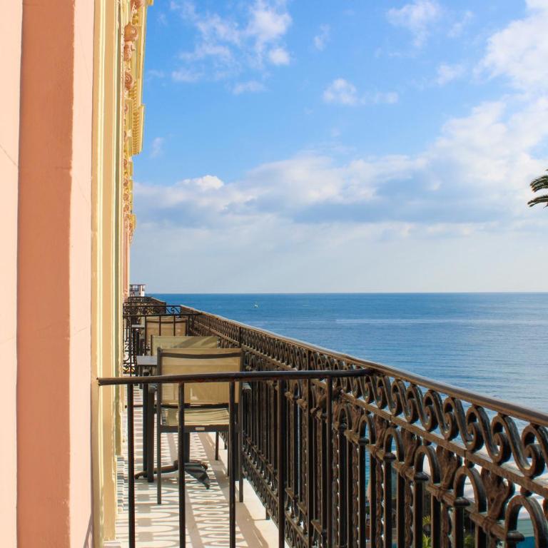 Hotel Royal-Riviera - Chambre Lit King-Size avec Balcon - 3