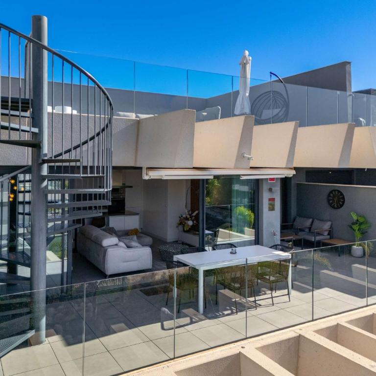 The Golden Oasis Penthouse - Apartamento Ático - 6