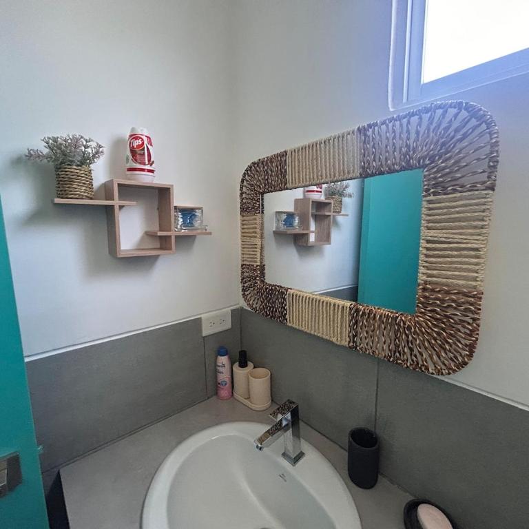 Casa de estreno en la playa al lado de Capaes - Three-Bedroom House - 23