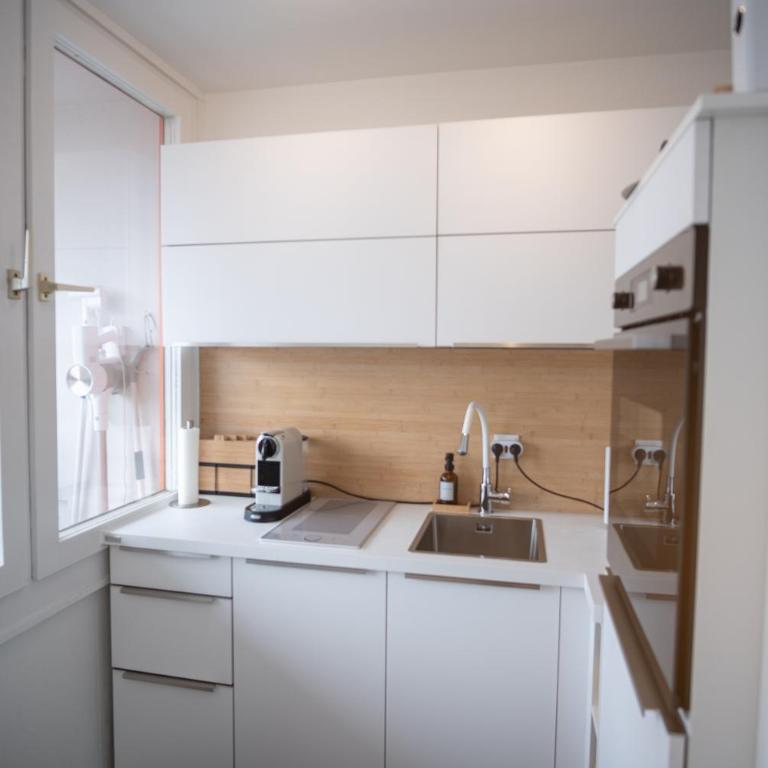 Cozy apartment with pool I U-Bahn - Two-Bedroom Apartment - 8