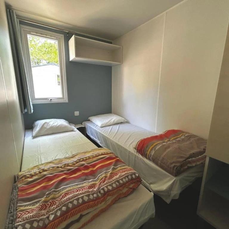 ZEcamping 4 étoiles familial piscine couverte chiens acceptés locatif TV 29m2 - Mobilheim - 15