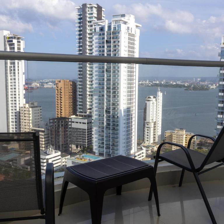 Apartamento frente al mar con vista única en Cartagena - Two-Bedroom Apartment - 30
