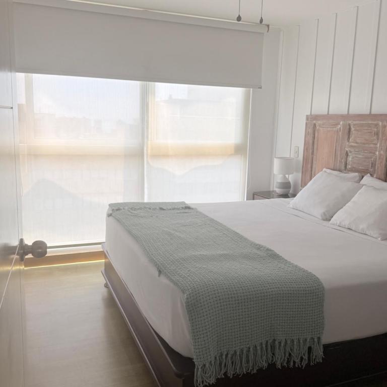 Urbano Apartments Miraflores Pardo - Three-Bedroom Standard Apartment - 12