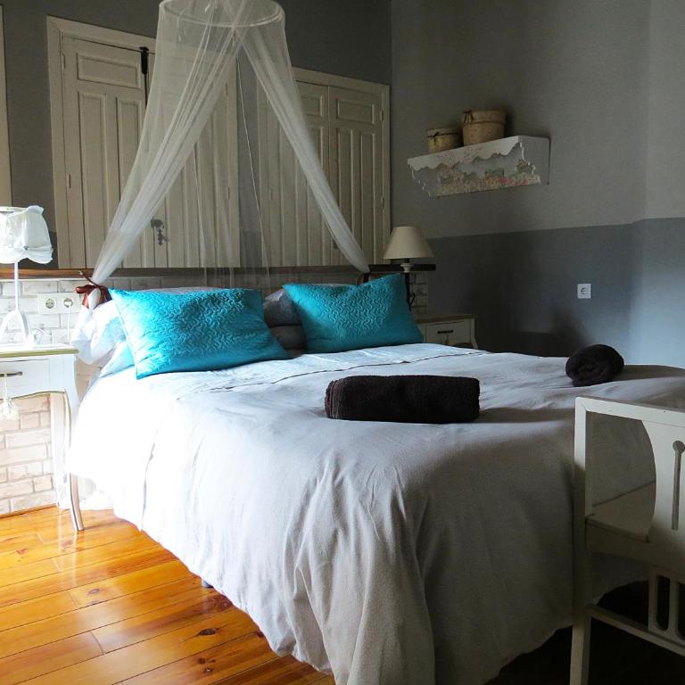 Alojamiento San Juan Bautista - Double Room with Private Bathroom - 7