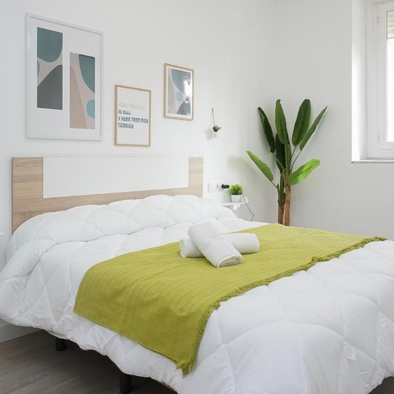 La Plaza Living - Deluxe Room - 11