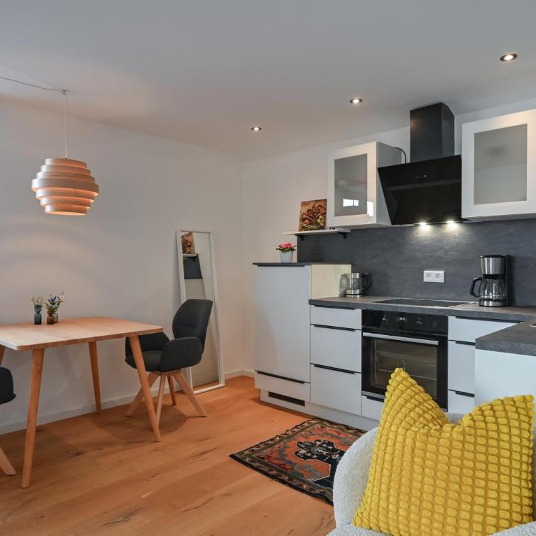 Gästehaus Weiss - Apartment mit 1 Schlafzimmer - 2