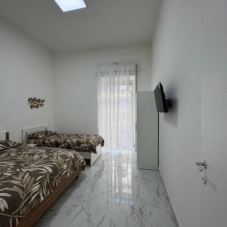Residenza Castel Capuano - Appartamento con 3 Camere da Letto e con Balcone - 4