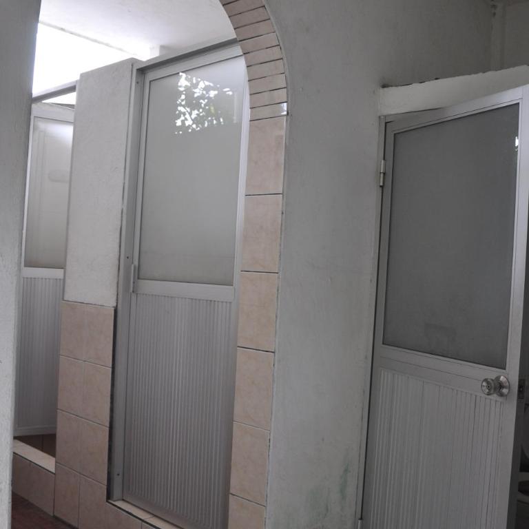 A Welcome Break Hostal - Basic Triple Room with Shared Bathroom - 4