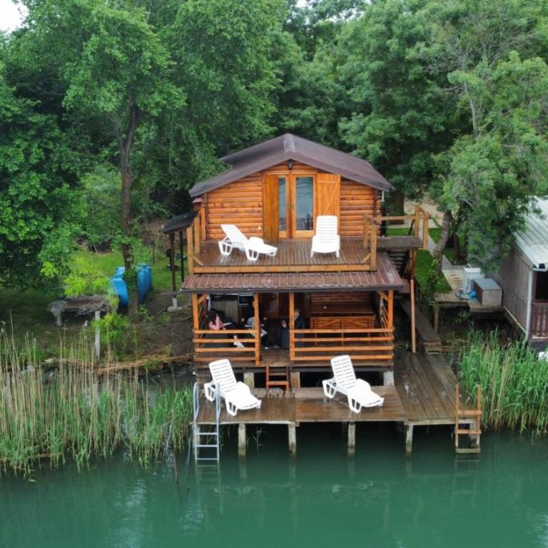 Ada Bojana River House 1 - Three-Bedroom House - 12